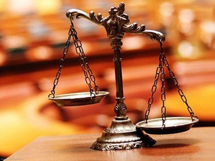 عدالت در بستر مجادلات تاریخ‌مندی و فراتاریخ‌مندگرایی