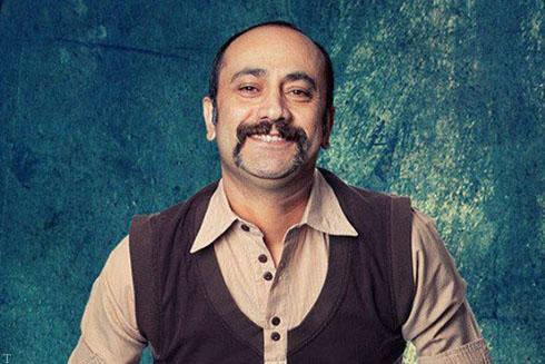 <span style='color:#8697A8;font-size:12px; font-family:tahoma;'>گفتگو با عارف لرستانی</span><br>به خاطر کرمانشاهی  بودنم، نقش‌های  با اُبهت را دوست دارم