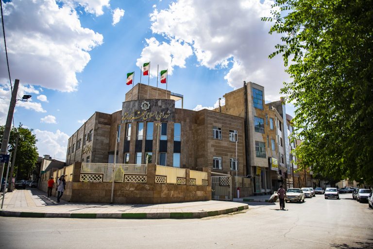 <span style='color:#8697A8;font-size:12px; font-family:tahoma;'> در نشست مجازی «آسیب‌شناسی عملکرد شورای شهر» با حضور اعضای هیئت علمی دانشگاه رازی بررسی شد </span><br>شور و شر شورا